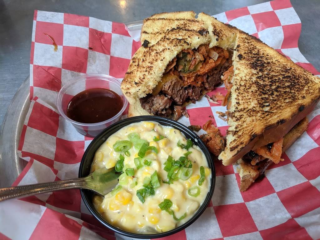 Sweet Baby Rays Barbecue | restaurant | 249 E Irving Park Rd, Wood Dale, IL 60191, USA | 6302966000 OR +1 630-296-6000