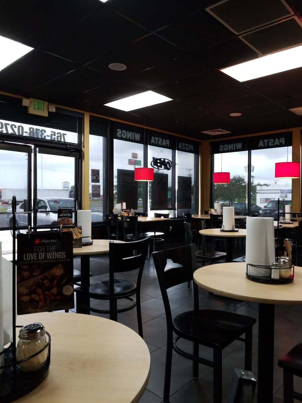 Pizza Hut | restaurant | 15150 W Commerce Rd Drive, Daleville, IN 47334, USA | 7653780279 OR +1 765-378-0279