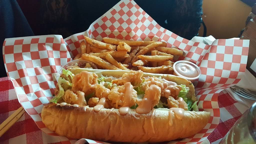 Shrimp and Co Restaurant | restaurant | 2202 E 7th Ave, Ybor City, FL 33605, USA | 8133740192 OR +1 813-374-0192