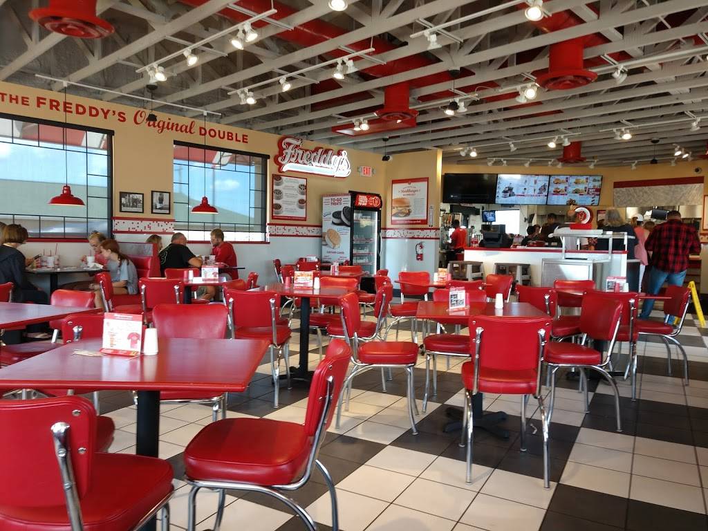 Freddys Frozen Custard & Steakburgers | restaurant | 180 Old Rte 66, St Robert, MO 65584, USA | 5733364440 OR +1 573-336-4440