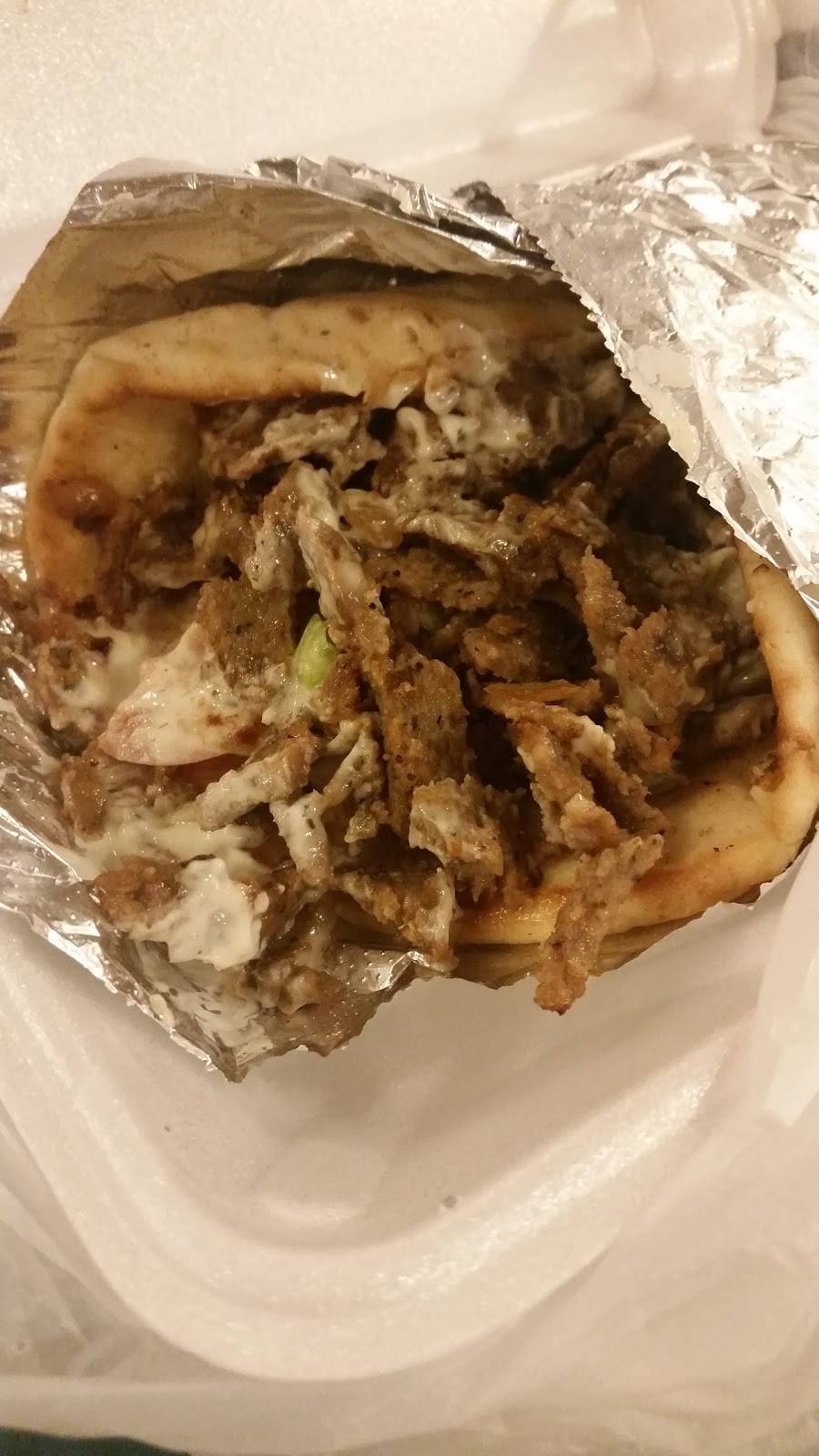 Gyro 96 | restaurant | 141 E 96th St, New York, NY 10128, USA | 2124701089 OR +1 212-470-1089