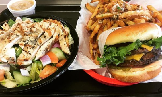 Fritzys Lincoln Park | restaurant | 723 W Armitage Ave, Chicago, IL 60614, USA | 3127633148 OR +1 312-763-3148