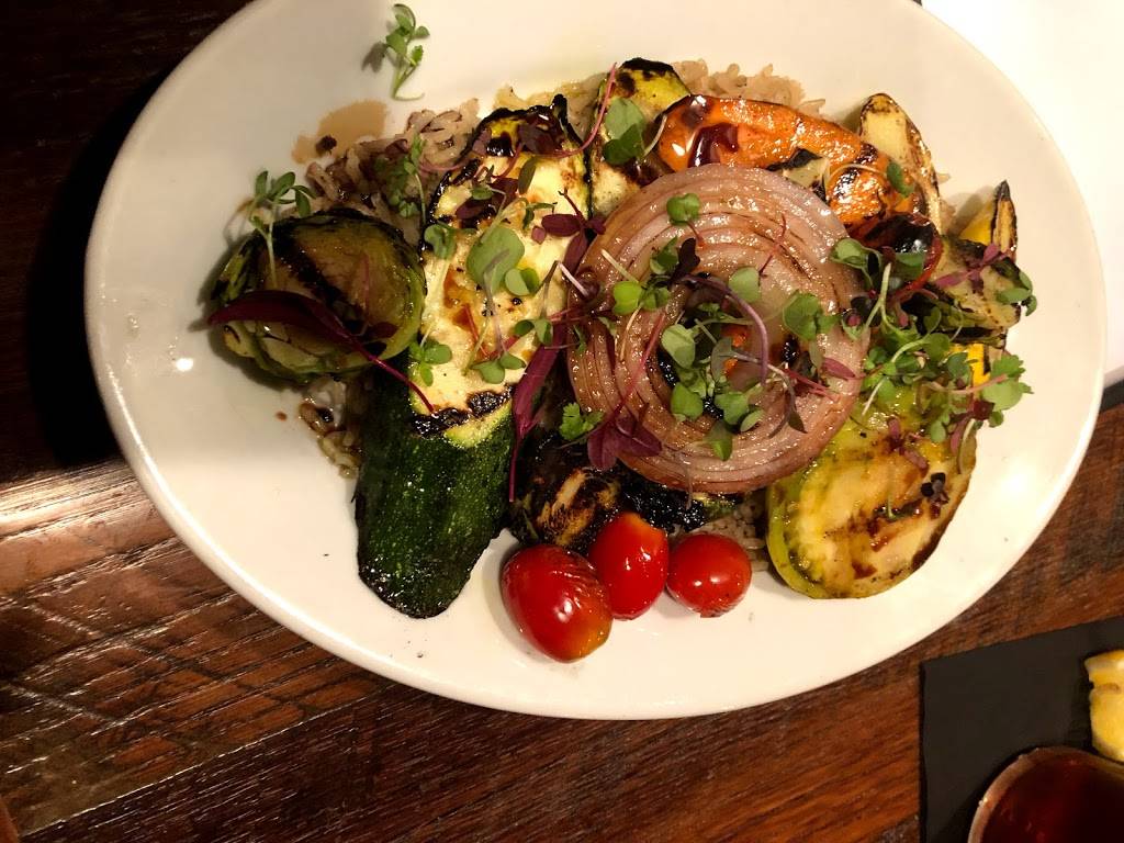 Turners Kitchen + Bar | restaurant | 114 S 5th St, Leesburg, FL 34748, USA | 3525302274 OR +1 352-530-2274