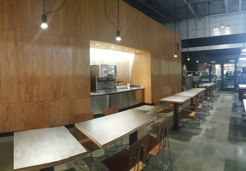 Chipotle Mexican Grill | restaurant | 13303 Shelbyville Rd Ste 101, Louisville, KY 40223, USA | 5022447173 OR +1 502-244-7173