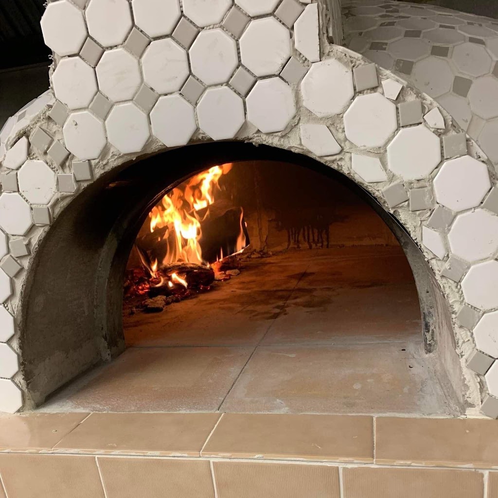 Zana’s Wood Fire Pizza | restaurant | 1406 Sycamore Rd, DeKalb, IL 60115, USA | 8155170733 OR +1 815-517-0733