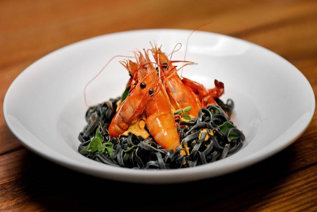 The Lounge by The Arketekt | restaurant | 1200 Brickell Bay Dr #107, Miami, FL 33131, USA | 7864826989 OR +1 786-482-6989