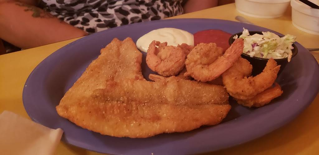 Down South Seafood | restaurant | 972 Sparta Hwy, Sparta, GA 31087, USA | 4784522100 OR +1 478-452-2100