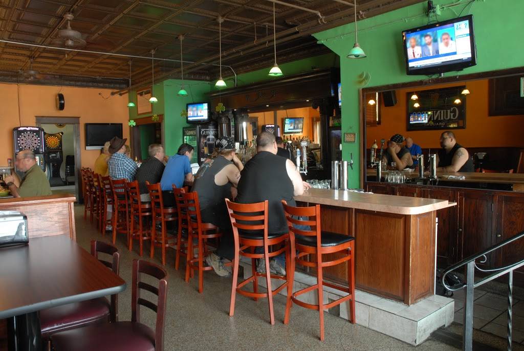 McGeorges Pub | restaurant | 415 George St, De Pere, WI 54115, USA | 9206767677 OR +1 920-676-7677