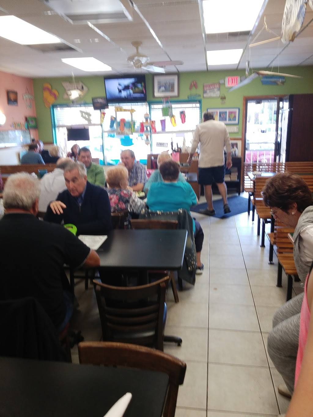 Annettes Restaurant | restaurant | 104 N Dorset Ave, Ventnor City, NJ 08406, USA | 6098228366 OR +1 609-822-8366