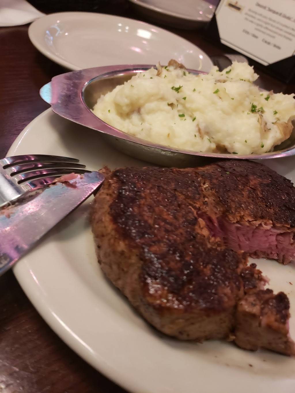 Delmonicos Italian Steakhouse - Oviedo | restaurant | 167 E Mitchell Hammock Rd, Oviedo, FL 32765, USA | 4075427325 OR +1 407-542-7325