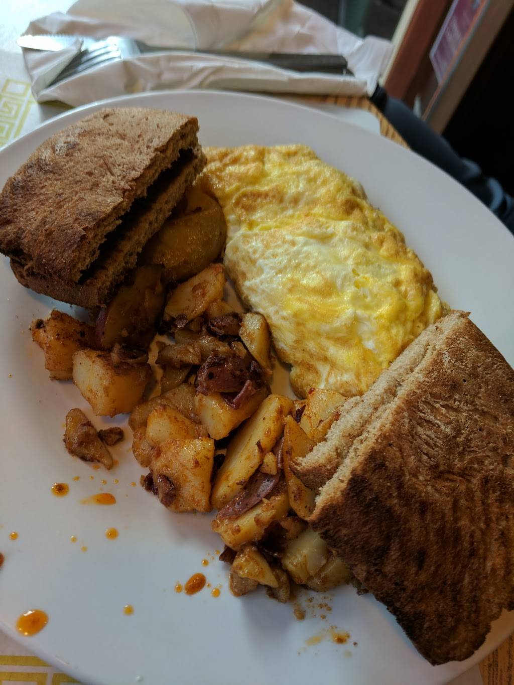 Bear Appetite Cafe LLC | restaurant | 29 W Broadway, Jim Thorpe, PA 18229, USA | 5707324777 OR +1 570-732-4777