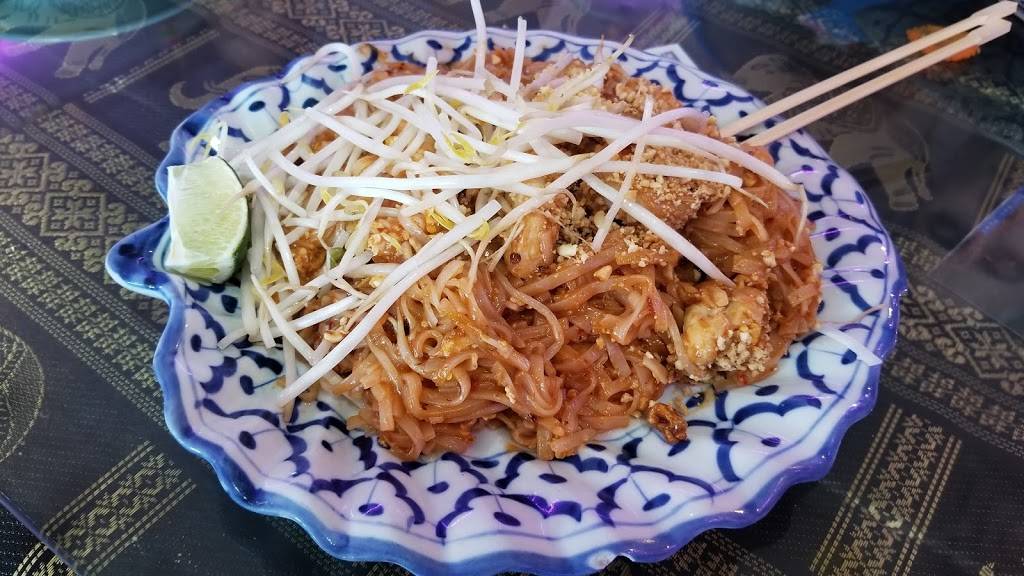 Orchid Thai | restaurant | 15474 Yonge St, Aurora, ON L4G 1P2, Canada | 9057262988 OR +1 905-726-2988