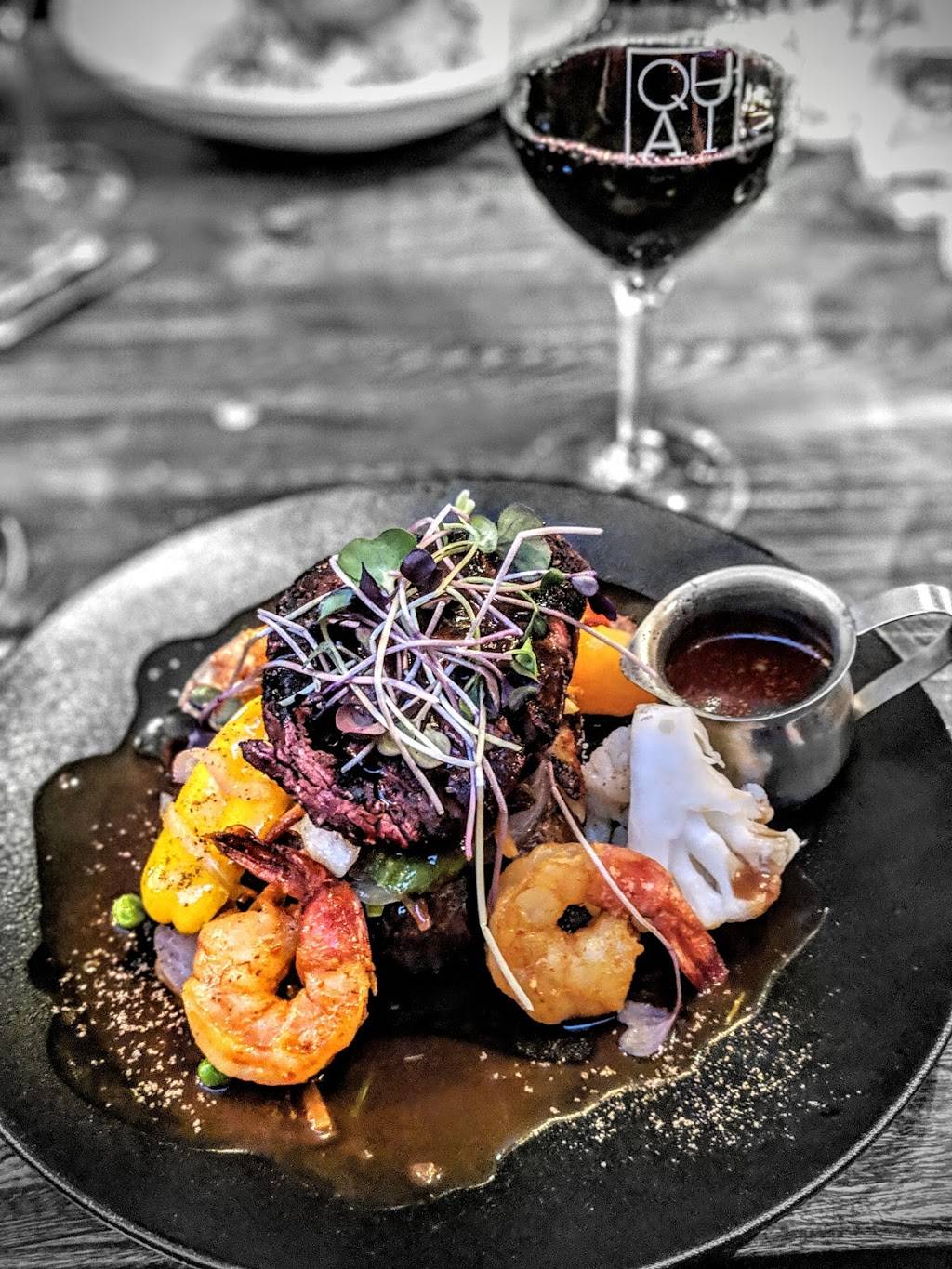 Quai St-Raymond | restaurant | 60 Boulevard Saint-Raymond, Gatineau, QC J8Y 1S1, Canada | 8197770924 OR +1 819-777-0924