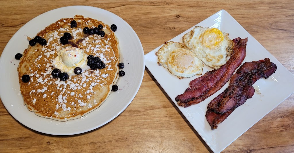 The Village Bistro | restaurant | 5215 W Clearwater Ave #114, Kennewick, WA 99336, USA | 5097358584 OR +1 509-735-8584