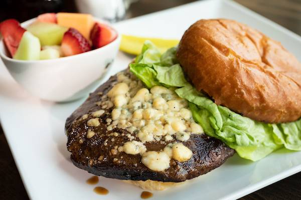 Bridge & Barrel | restaurant | 700 W Riverside Dr #300, Jeffersonville, IN 47130, USA | 8122067170 OR +1 812-206-7170