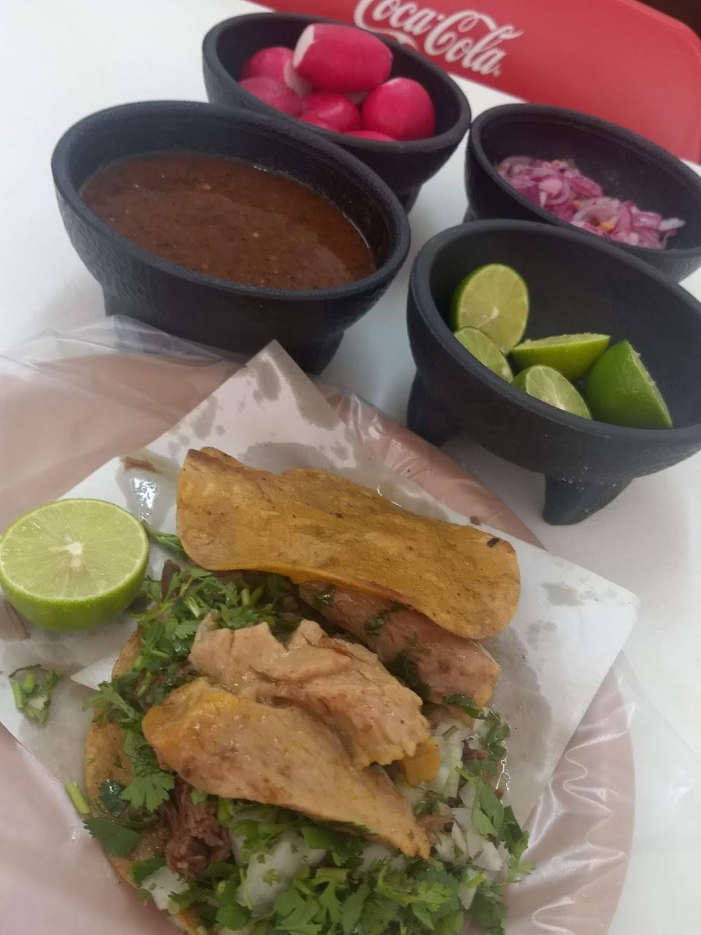 Los Tuetanicos Birrieria | restaurant | Camino Martín 7350-2, Cuesta Blanca, 22650 B.C., Mexico | 016642747843 OR +52 664 274 7843