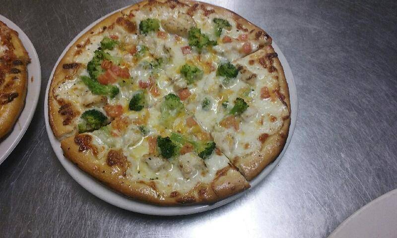 Vics Primo Pizza and Restaurant | meal delivery | 16520 Burnt Store Rd C108, Punta Gorda, FL 33955, USA | 9416214280 OR +1 941-621-4280