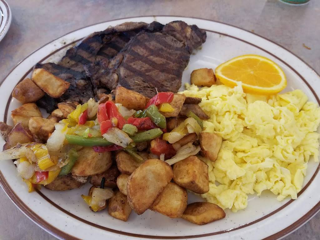 Toms Burgers 27 | restaurant | 37959 47th St E, Palmdale, CA 93552, USA | 6615332777 OR +1 661-533-2777