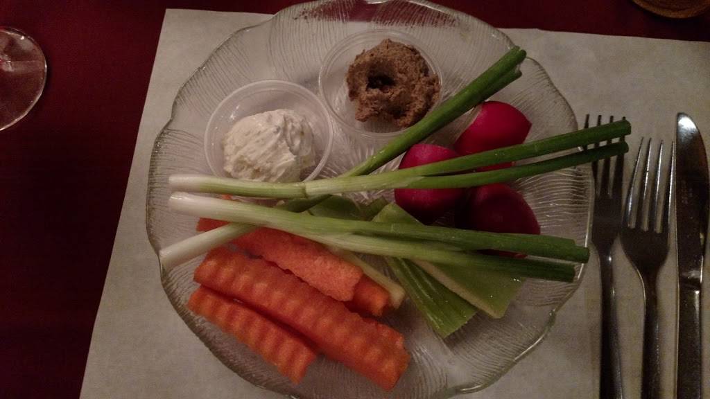 Ziggeys Inn | restaurant | 741 Hoffman Rd, Green Bay, WI 54301, USA | 9203397820 OR +1 920-339-7820