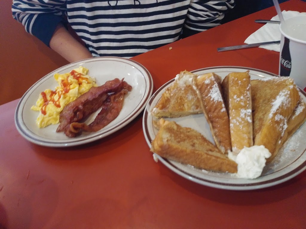 Wagon Wheel Diner | restaurant | 2654 Red Cliffs Dr C, St. George, UT 84790, USA | 4356524352 OR +1 435-652-4352