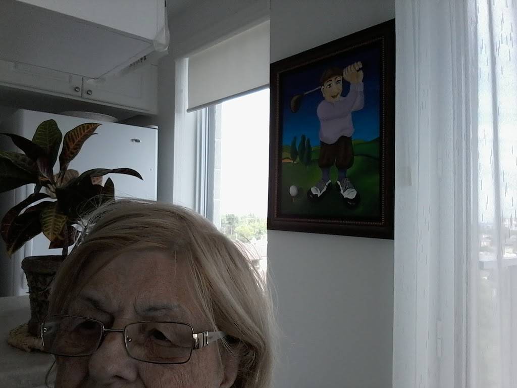 Restaurant La Riviera | restaurant | 7015 Boulevard Gouin E, Montréal-Nord, QC H1G 6M3, Canada | 5143218528 OR +1 514-321-8528