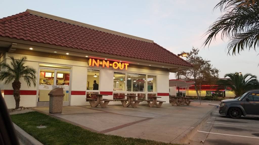 In-N-Out Burger | restaurant | 27700 Jefferson Ave, Temecula, CA 92590, USA | 8007861000 OR +1 800-786-1000