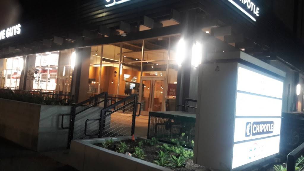 Chipotle Mexican Grill | restaurant | 2944 W Imperial Hwy, Inglewood, CA 90303, USA | 3237792619 OR +1 323-779-2619