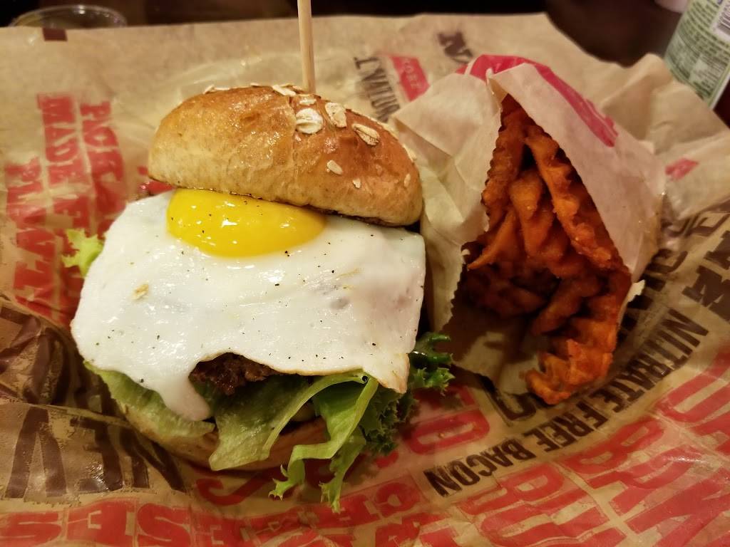 Epic Burger | restaurant | 1000 W North Ave, Chicago, IL 60642, USA | 3124409700 OR +1 312-440-9700
