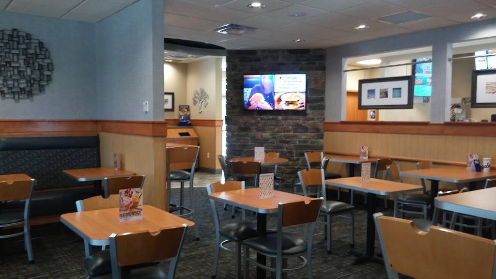 Culvers | restaurant | 2511 Lee Blvd, Lehigh Acres, FL 33971, USA | 2394919552 OR +1 239-491-9552