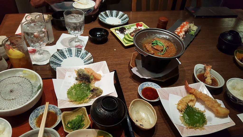 Restaurant Suntory | restaurant | Royal Hawaiian Shopping Center Bldg B, Third Level, B307, 2233 Kalakaua Ave, Honolulu, HI 96815, USA | 8089225511 OR +1 808-922-5511