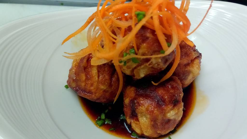 Matterhorn Restaurant | night club | 4969 Mountain Rd, Stowe, VT 05672, USA | 8022538198 OR +1 802-253-8198