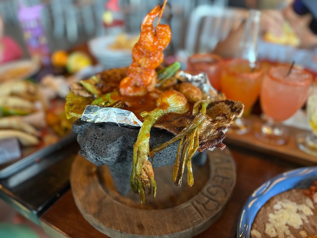 El Muchacho Alegre | restaurant | 10177 S 168th Ave, Omaha, NE 68136, USA | 5319998361 OR +1 531-999-8361