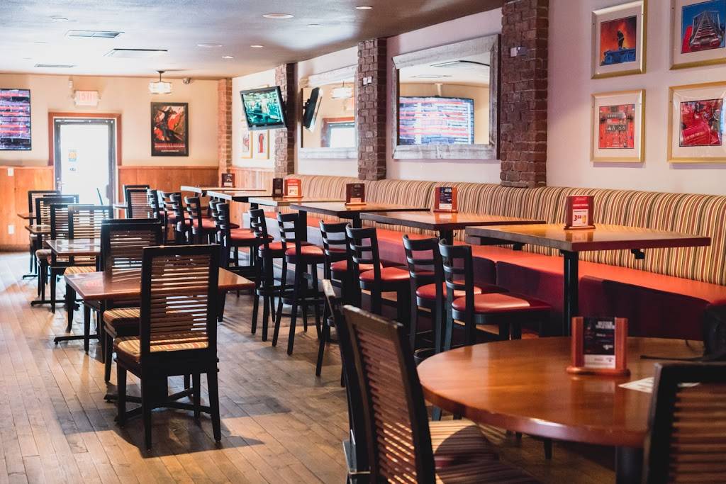 The Station Tap House Bar and Grill | restaurant | 41 W Ramsey St, Banning, CA 92220, USA | 9518499119 OR +1 951-849-9119