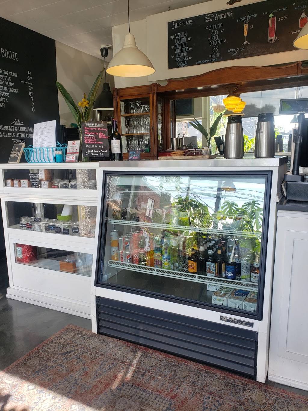 Cafe Mia | restaurant | 4310 SW Oregon St, Seattle, WA 98116, USA | 2067087891 OR +1 206-708-7891