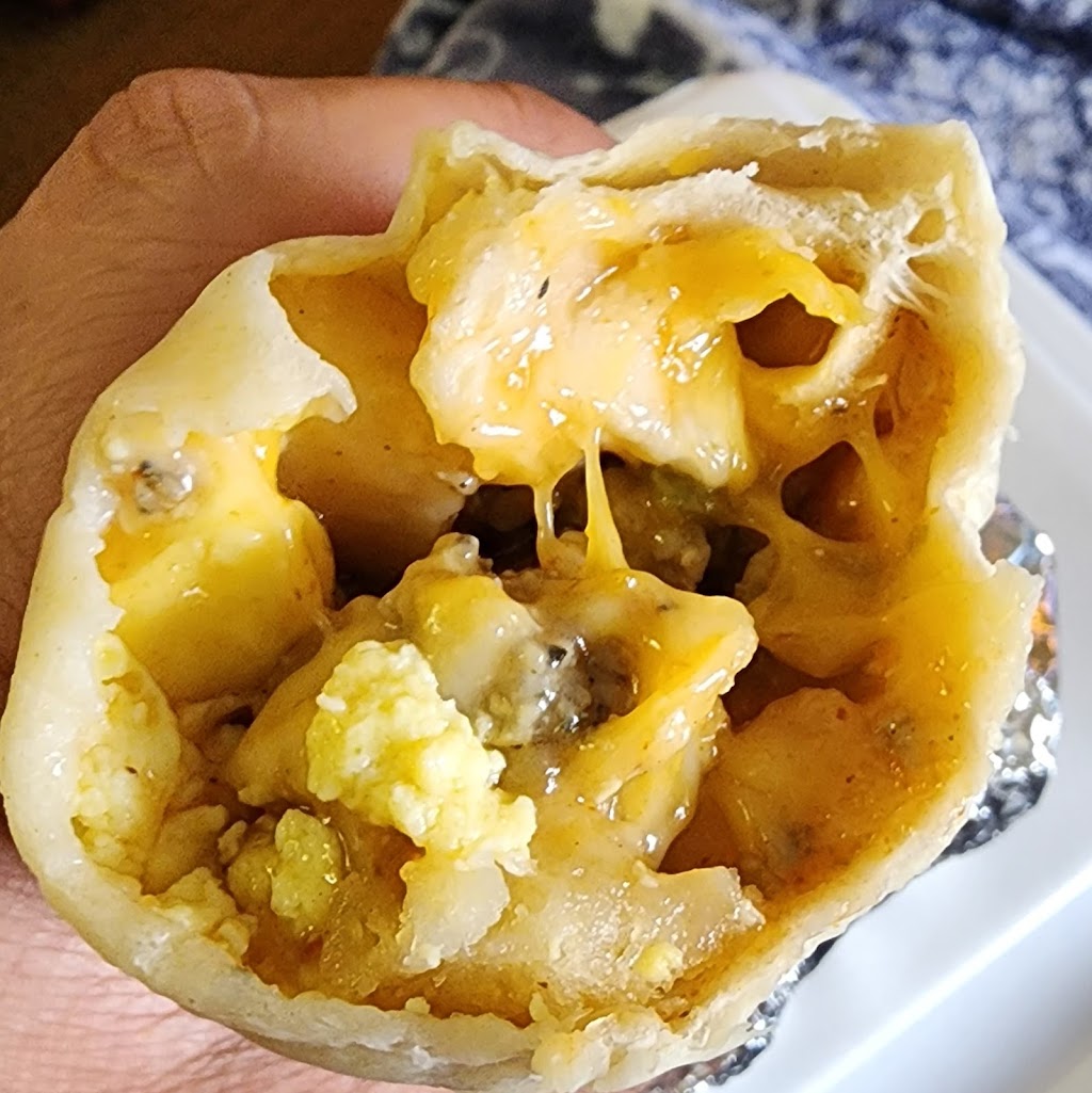 Burrito Bros. | restaurant | 9905 Sapp Brothers Dr, Omaha, NE 68138, USA | 4028951999 OR +1 402-895-1999