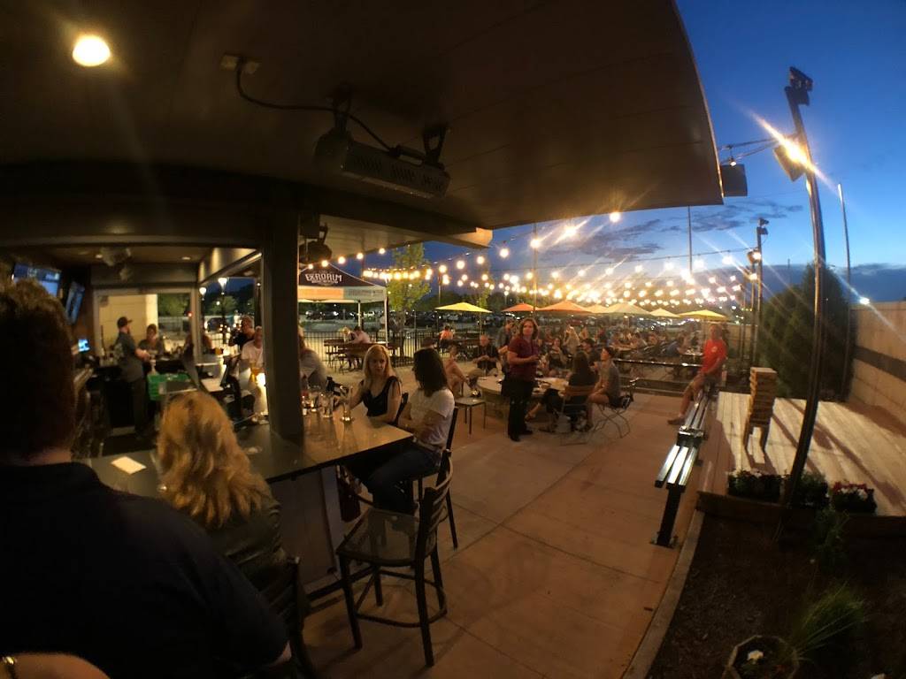 The Explorium Brewpub | restaurant | 5300 S 76th St #1450a, Greendale, WI 53129, USA | 4144231365 OR +1 414-423-1365