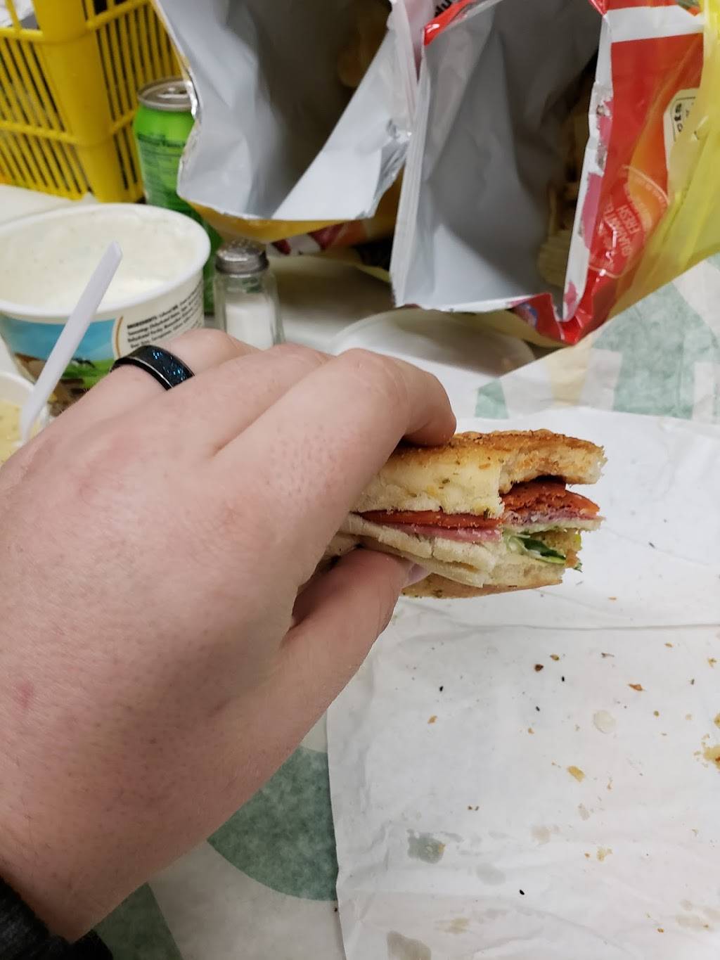 Subway | restaurant | 1085 N 7th St, Rochelle, IL 61068, USA | 8155627827 OR +1 815-562-7827