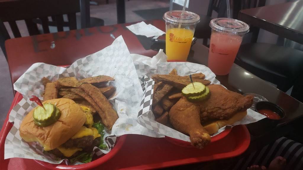 Entrees Hot Chicken & Gourmet Butter Burgers | restaurant | 2100 Candler Rd B, Decatur, GA 30032, USA | 4043434642 OR +1 404-343-4642