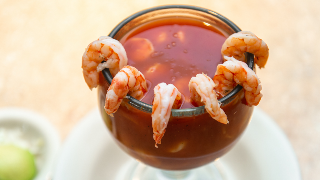 Villa Del Mar | restaurant | 5668 N Mesa St, El Paso, TX 79912, USA | 9155841888 OR +1 915-584-1888