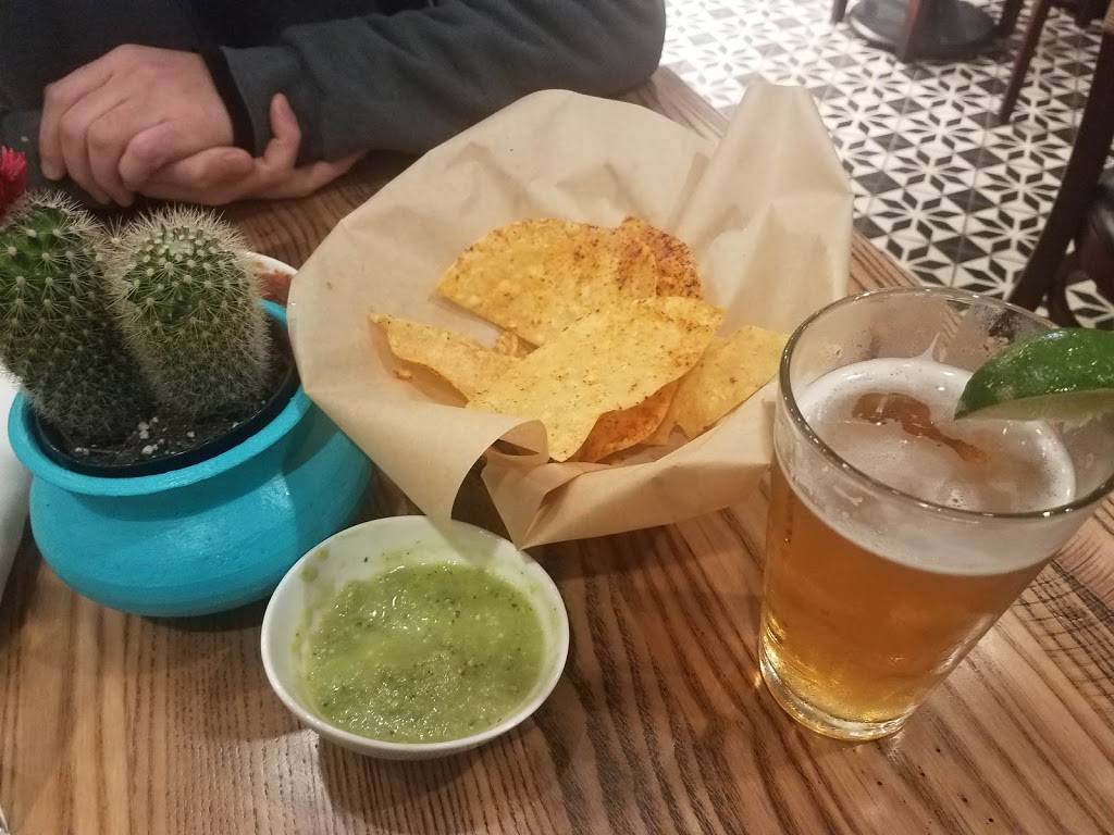 El Bolero - Fitzhugh | restaurant | 2722 N Fitzhugh Ave, Dallas, TX 75204, USA | 2142382211 OR +1 214-238-2211