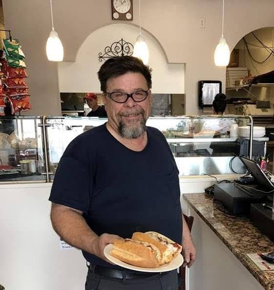 Chicago Calzone | meal delivery | 2215 Winkler Ave, Fort Myers, FL 33901, USA | 2393374646 OR +1 239-337-4646