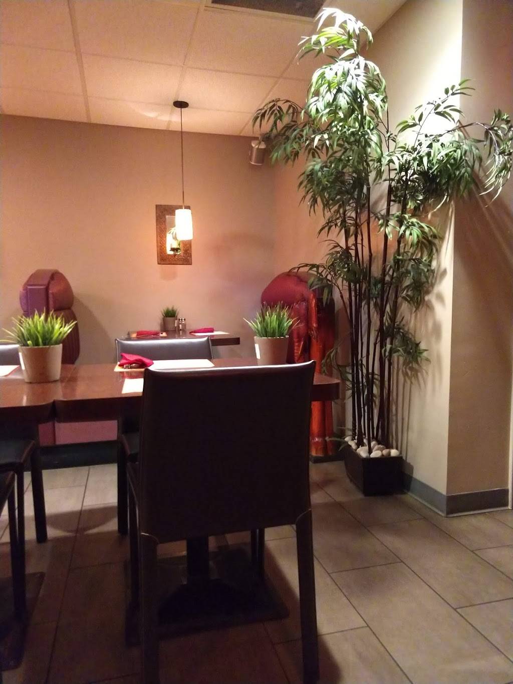 Siam Spicy Thai & Oriental | restaurant | 29838 Woodward Ave, Royal Oak, MI 48073, USA | 2485454305 OR +1 248-545-4305