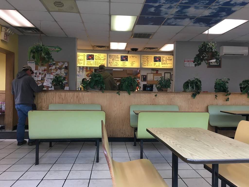 Kenneys | restaurant | 1518 Magnolia Ave, Buena Vista, VA 24416, USA | 5402612592 OR +1 540-261-2592