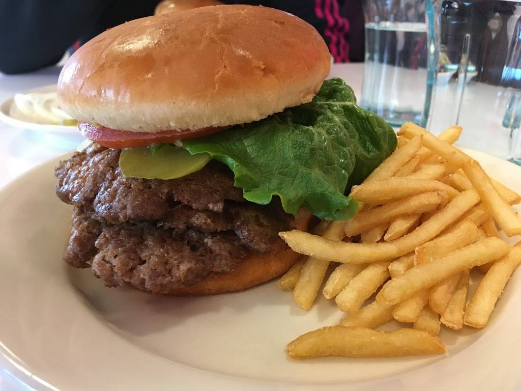 Steak n Shake | restaurant | 3396 Cobb Pkwy NW, Acworth, GA 30101, USA | 7705296661 OR +1 770-529-6661