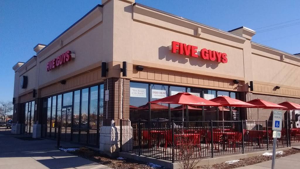 Five Guys | meal takeaway | 6000 Northwest Hwy, Crystal Lake, IL 60014, USA | 8154790430 OR +1 815-479-0430