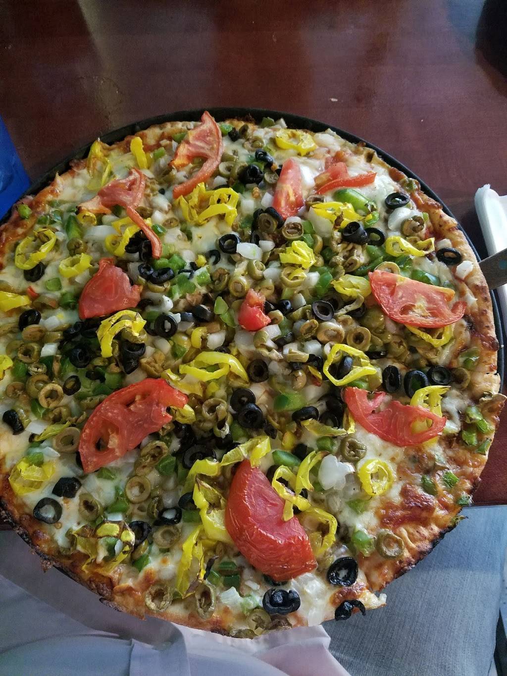 Ginos Pizza & Spaghetti House | meal delivery | 86 Fayette Town Center, Fayetteville, WV 25840, USA | 3045742604 OR +1 304-574-2604