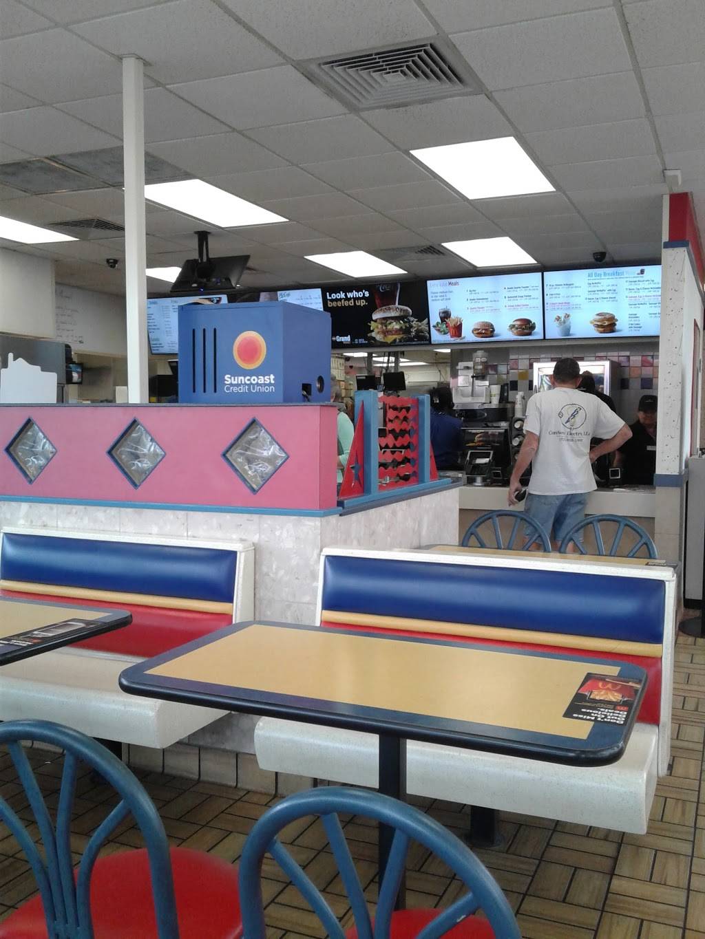 McDonalds | cafe | 2618 Bayshore Blvd, Dunedin, FL 34698, USA | 7277337271 OR +1 727-733-7271