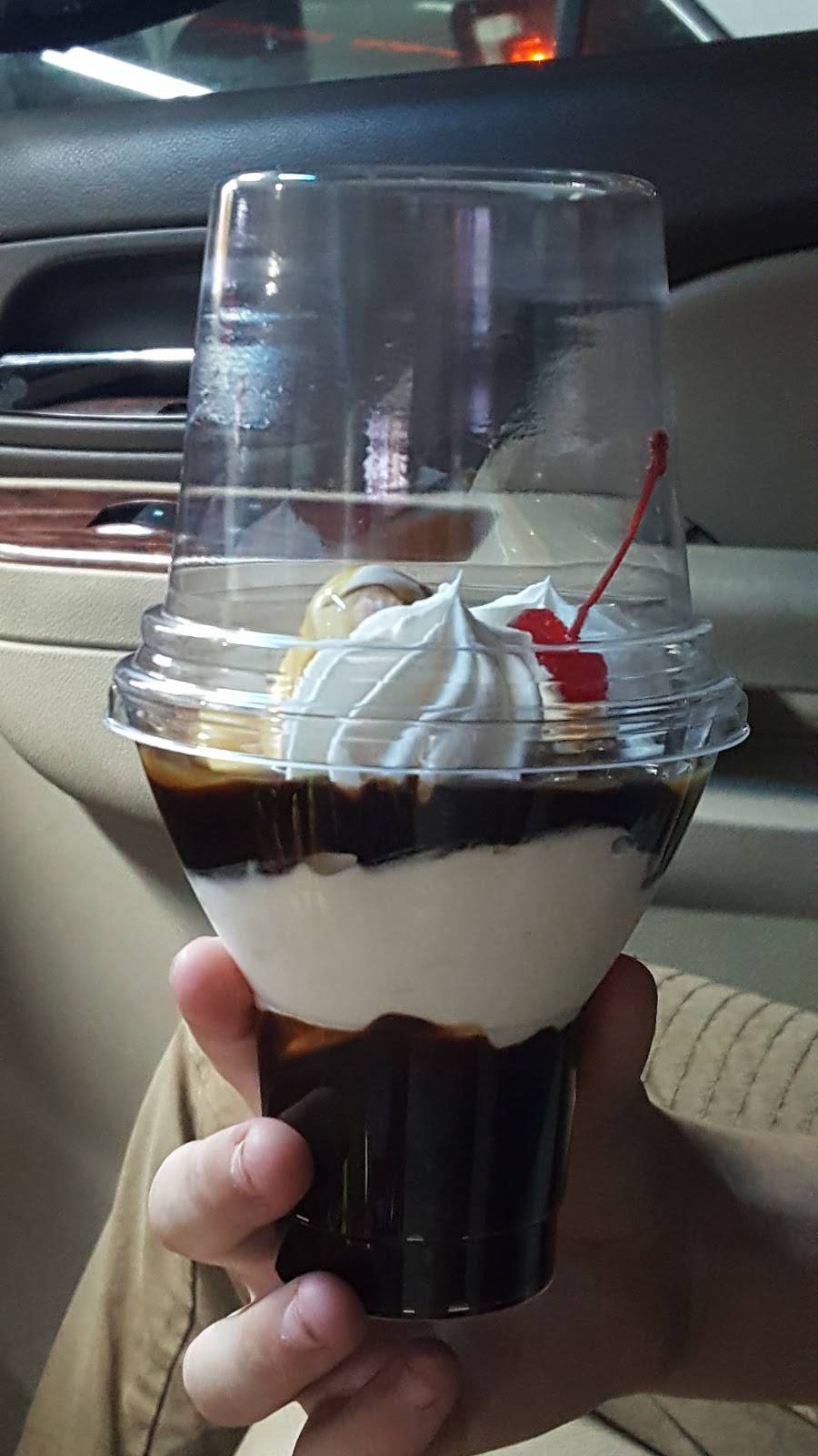 Sonic Drive-In | restaurant | 1328 W Will Rogers Blvd, Claremore, OK 74017, USA | 9183415885 OR +1 918-341-5885