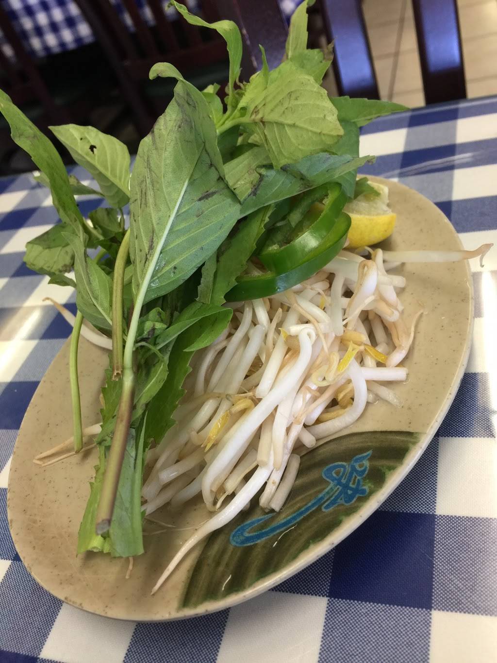 New Phó | restaurant | 1036 E Anaheim St, Long Beach, CA 90813, USA | 5624323133 OR +1 562-432-3133