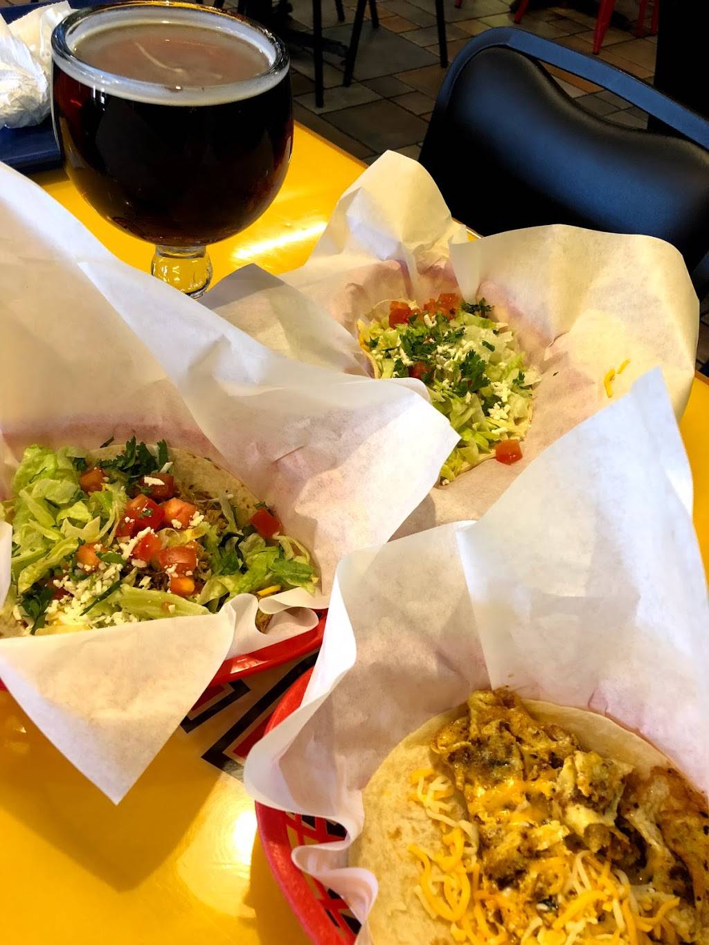 Fuzzys Taco Shop | restaurant | 13881 Midway Rd #105, Farmers Branch, TX 75244, USA | 9723878226 OR +1 972-387-8226